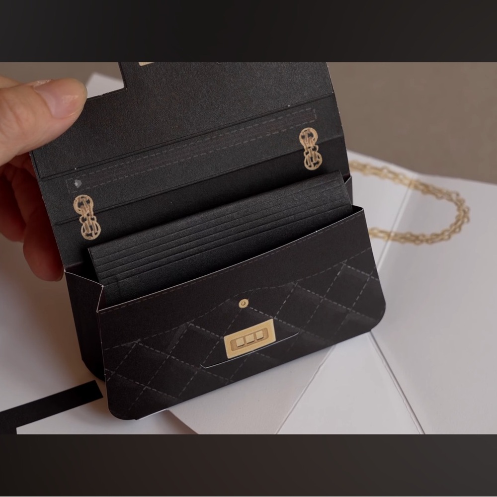 L🌺W START Pop up Chanel Book - Picture 12 of 16